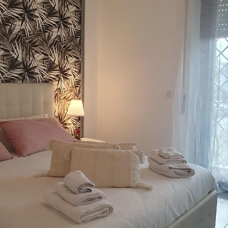 My Place Apartment Ciampino Luaran gambar