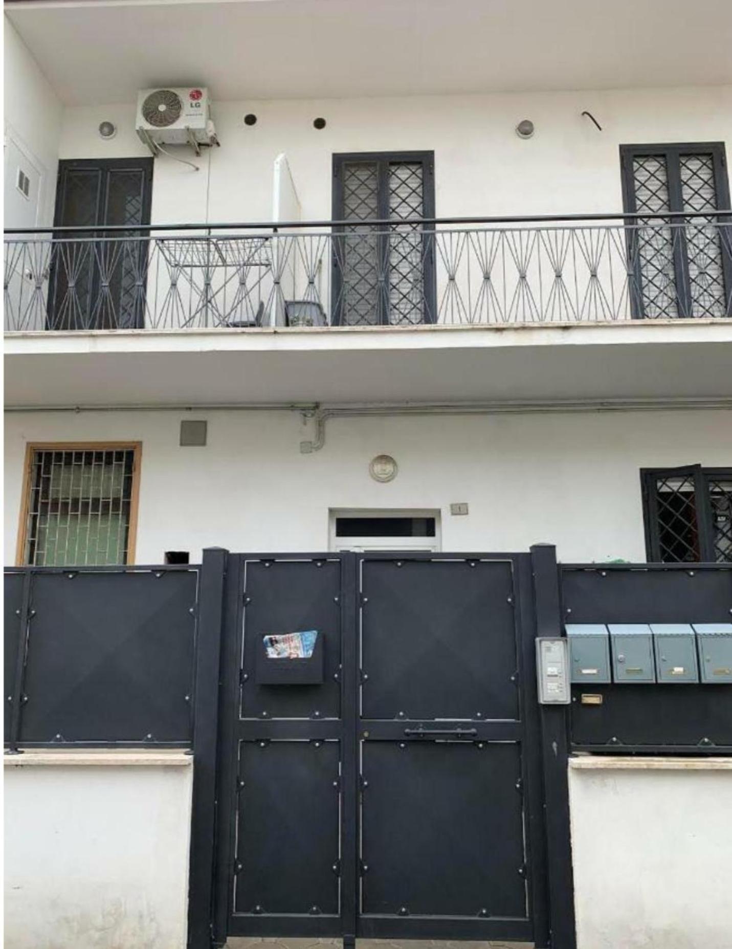 My Place Apartment Ciampino Luaran gambar